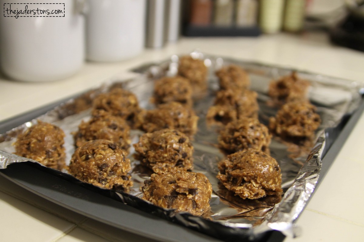 peanut butter protein balls